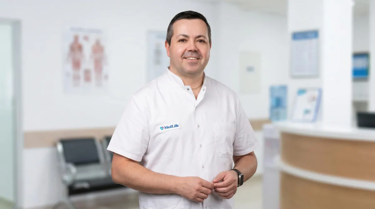 Dr. Rad în cabinet, MedLife Brașov
